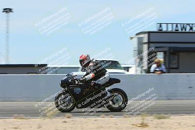 media/May-06-2024-Moto Forza (Mon) [[b33359f27d]]/2-Intermediate/Session 4 Front Straight Speed Pans/